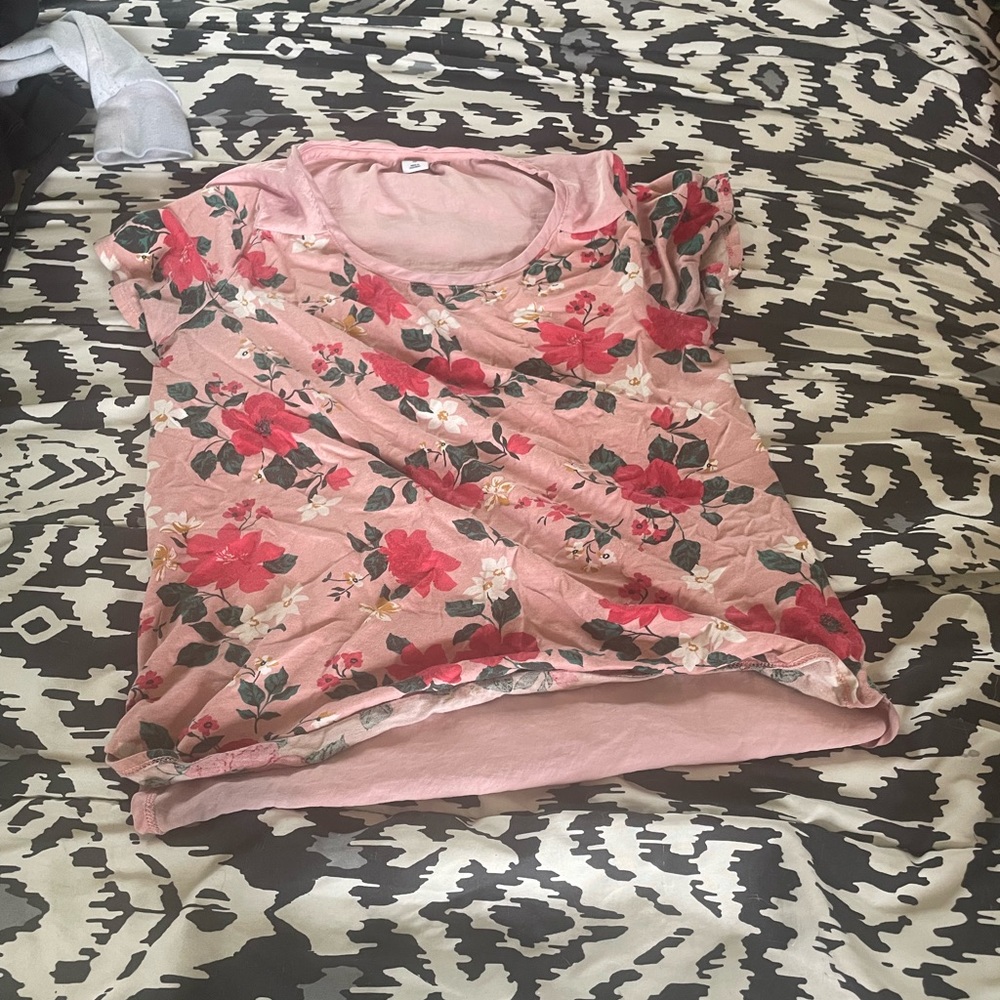 Old navy flower top
